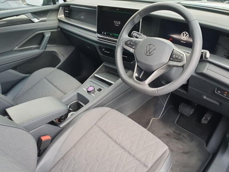 More views of Volkswagen Tayron
