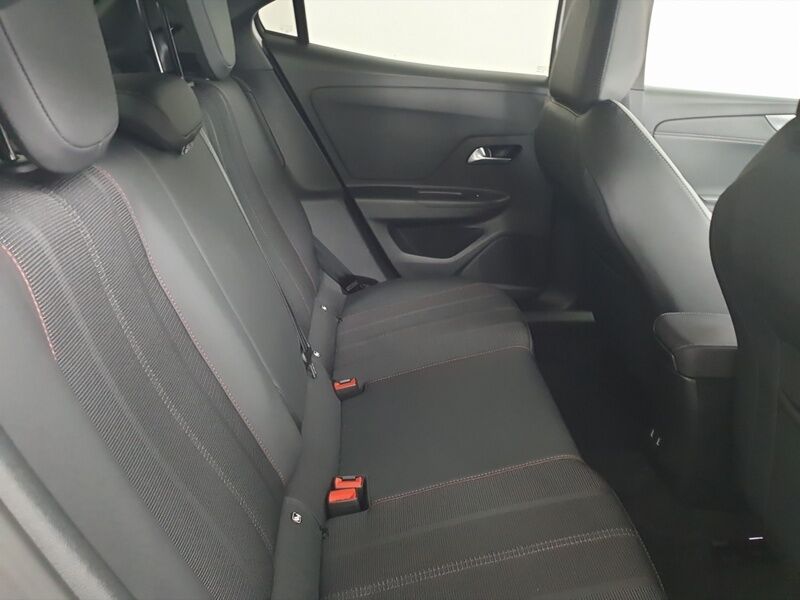 More views of Opel Mokka