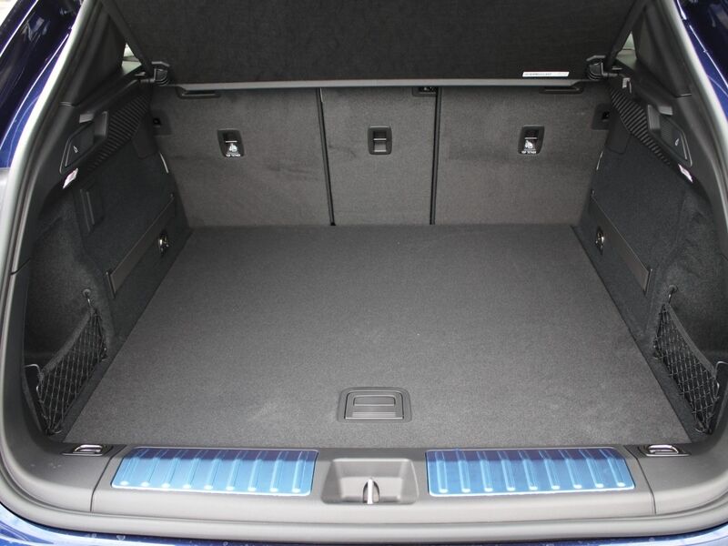 More views of Porsche Macan