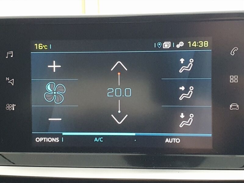 More views of Peugeot 208