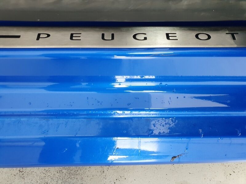 More views of Peugeot 208