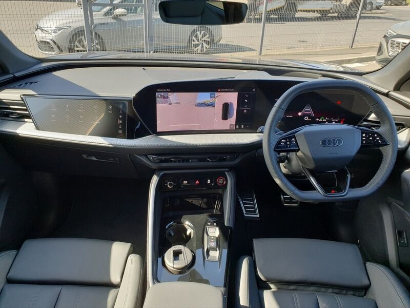 More views of Audi Q5