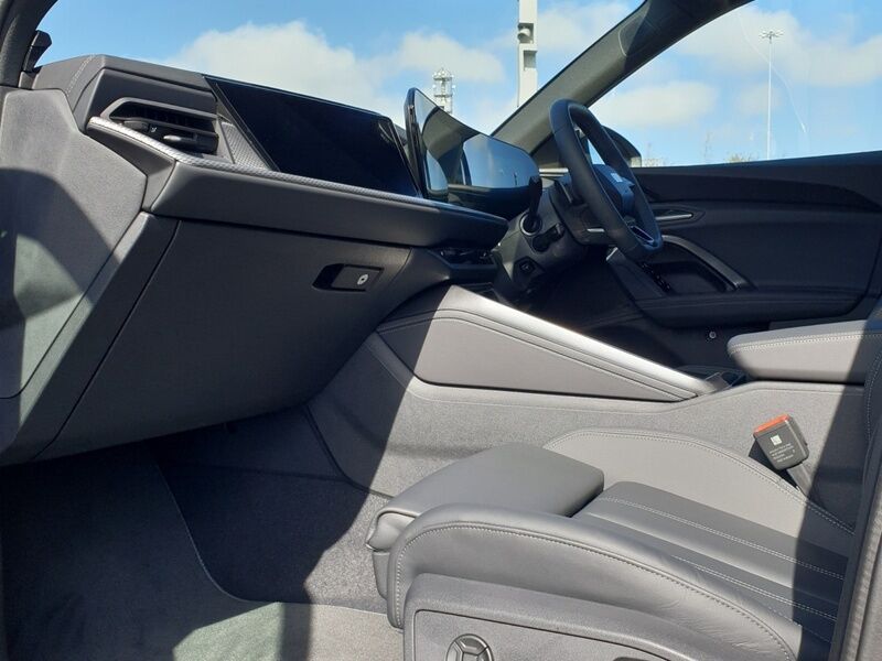 More views of Audi Q5
