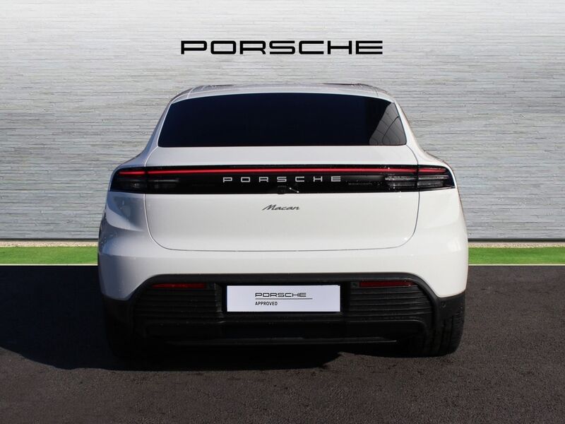 More views of Porsche Macan