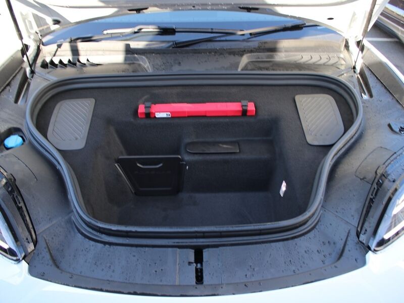 More views of Porsche Macan