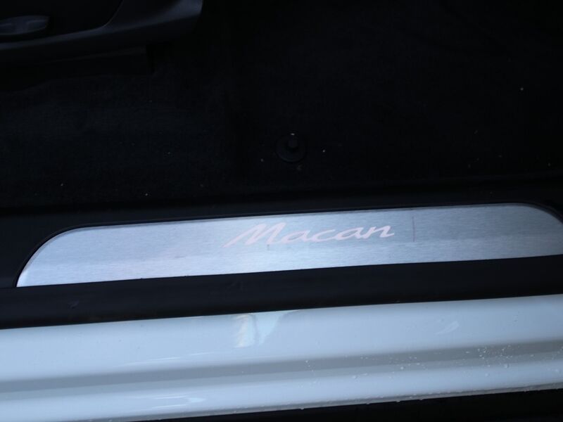 More views of Porsche Macan