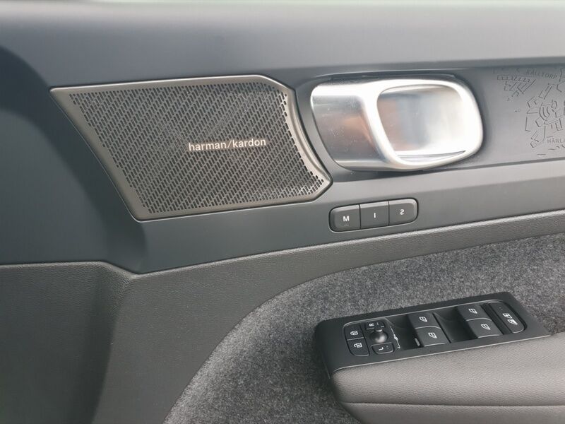 More views of Volvo C40