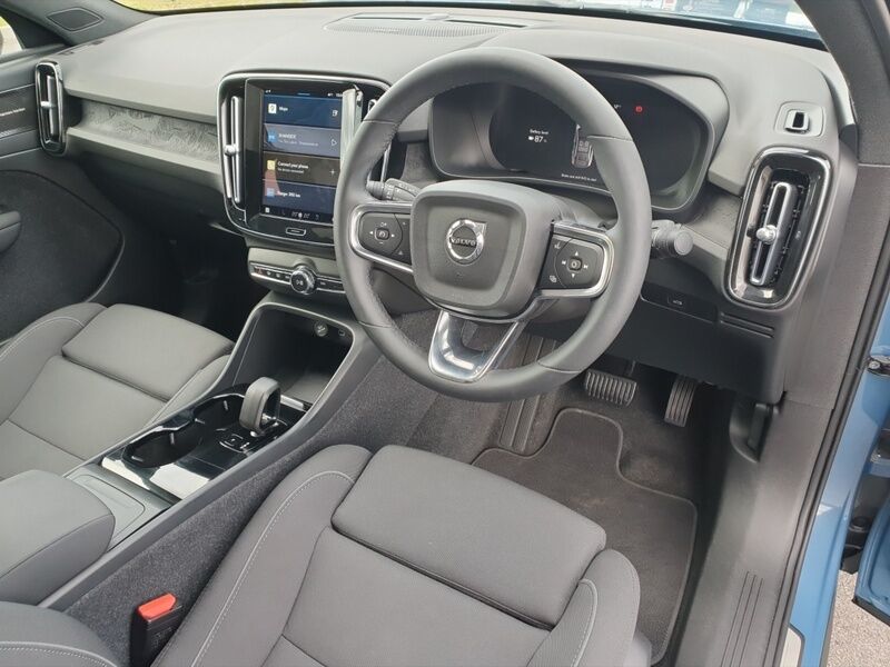 More views of Volvo C40