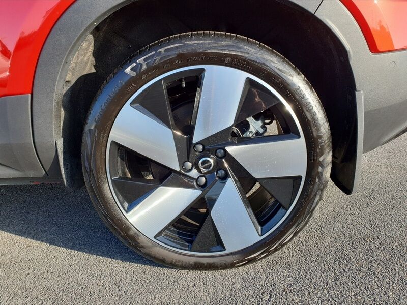 More views of Volvo C40