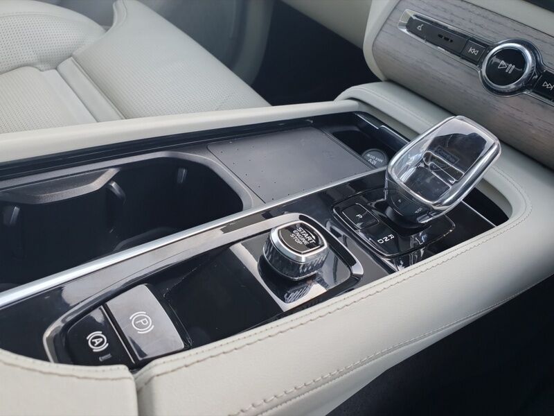 More views of Volvo XC90