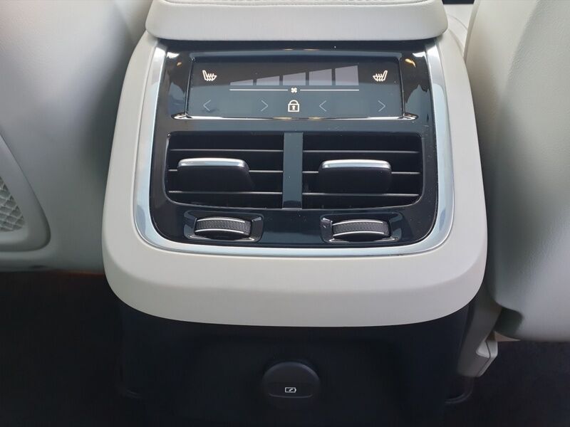 More views of Volvo XC90