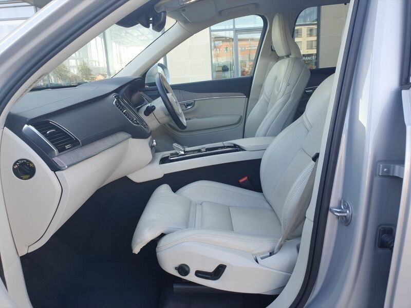 More views of Volvo XC90