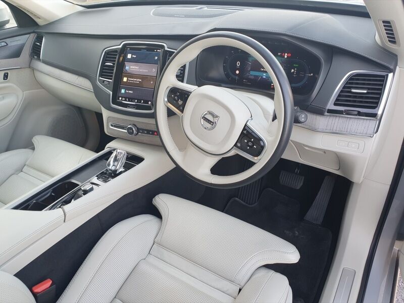 More views of Volvo XC90