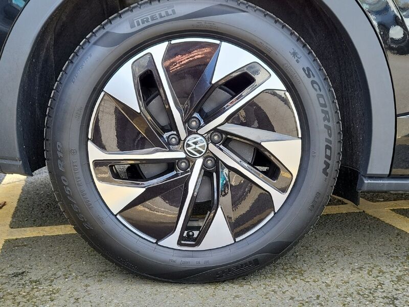 More views of Volkswagen ID.5