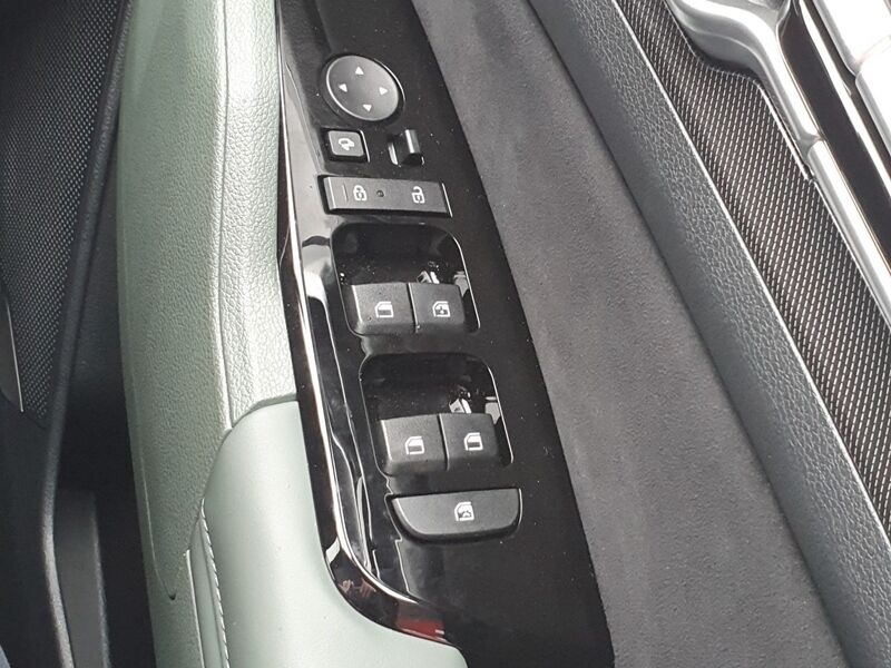 More views of Kia Sportage