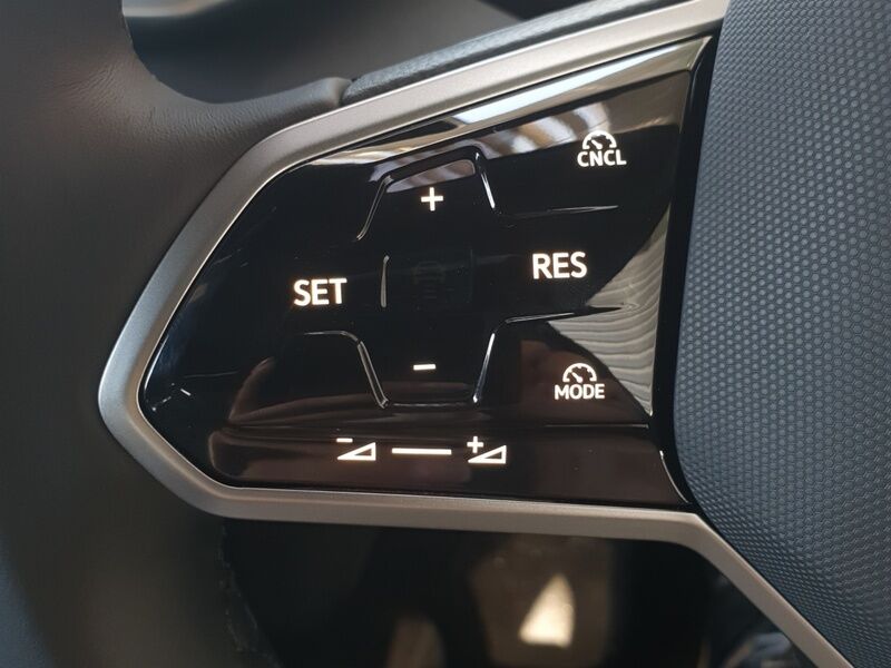 More views of Volkswagen ID.4