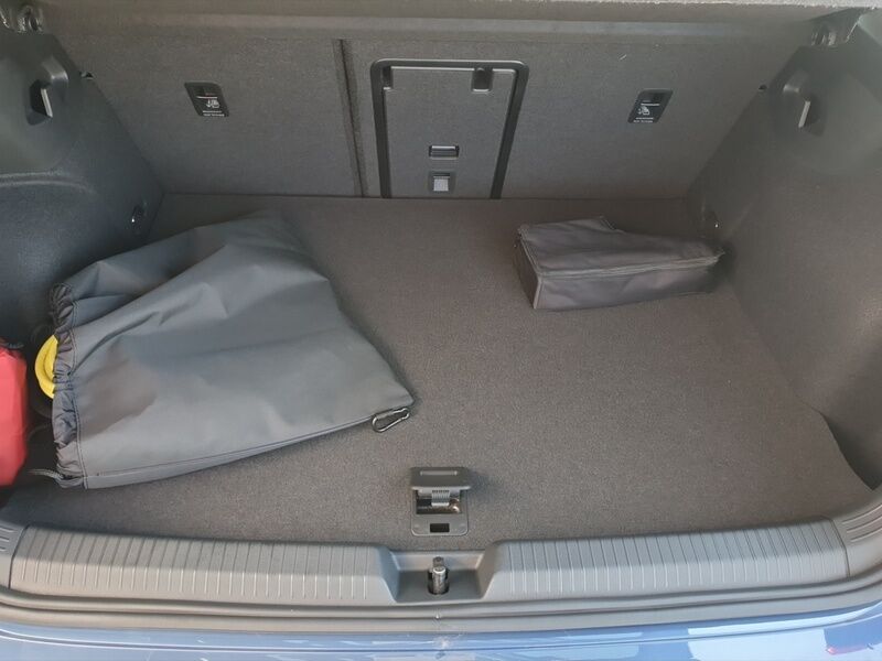 More views of Volkswagen Golf