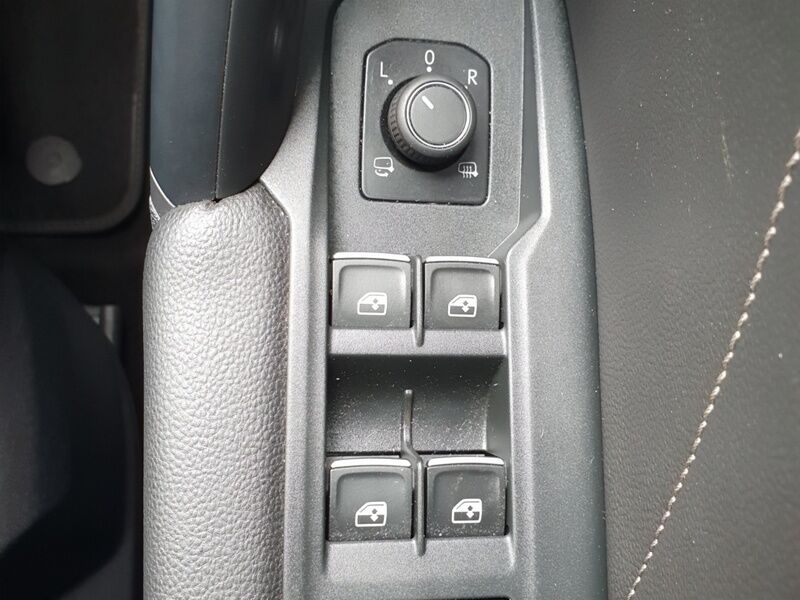 More views of Volkswagen Tiguan