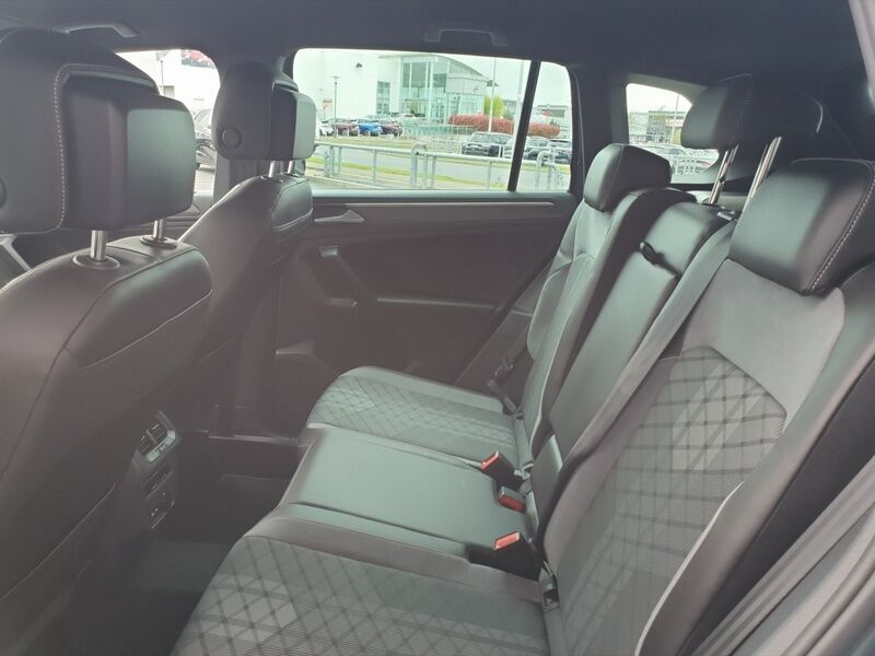 More views of Volkswagen Tiguan