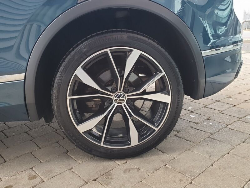 More views of Volkswagen Tiguan