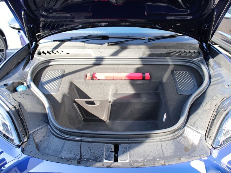More views of Porsche Macan