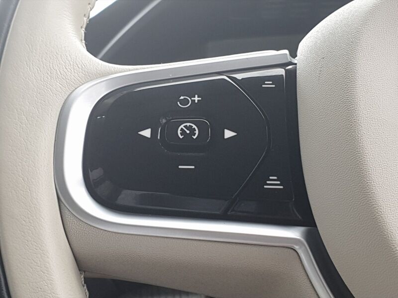 More views of Volvo XC90