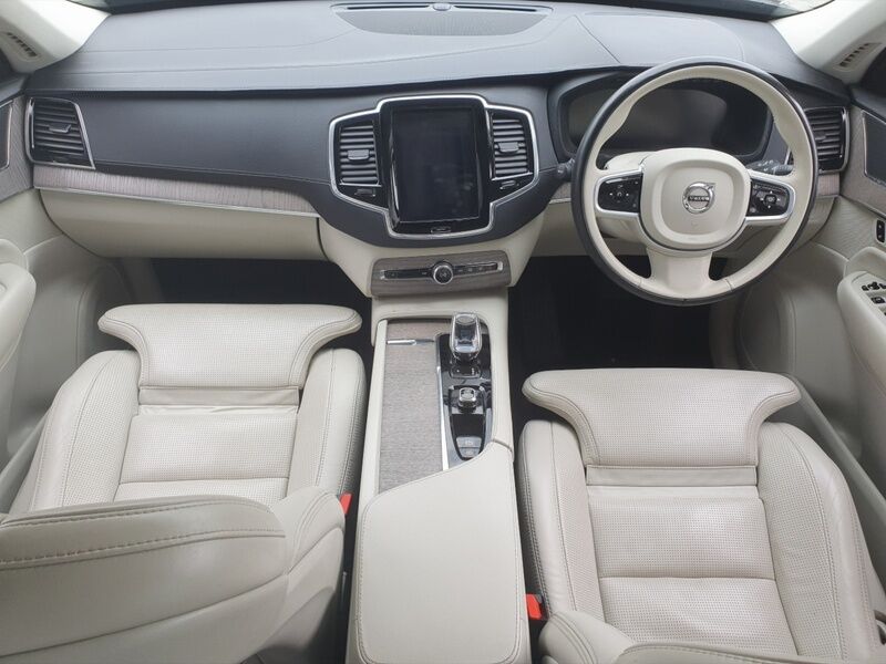 More views of Volvo XC90
