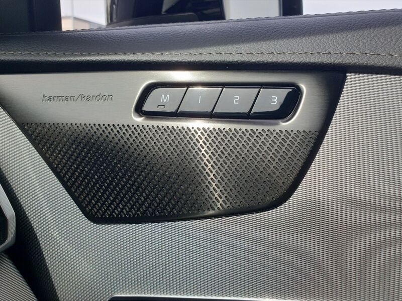 More views of Volvo XC90