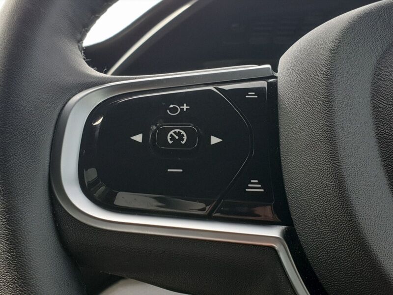More views of Volvo XC90