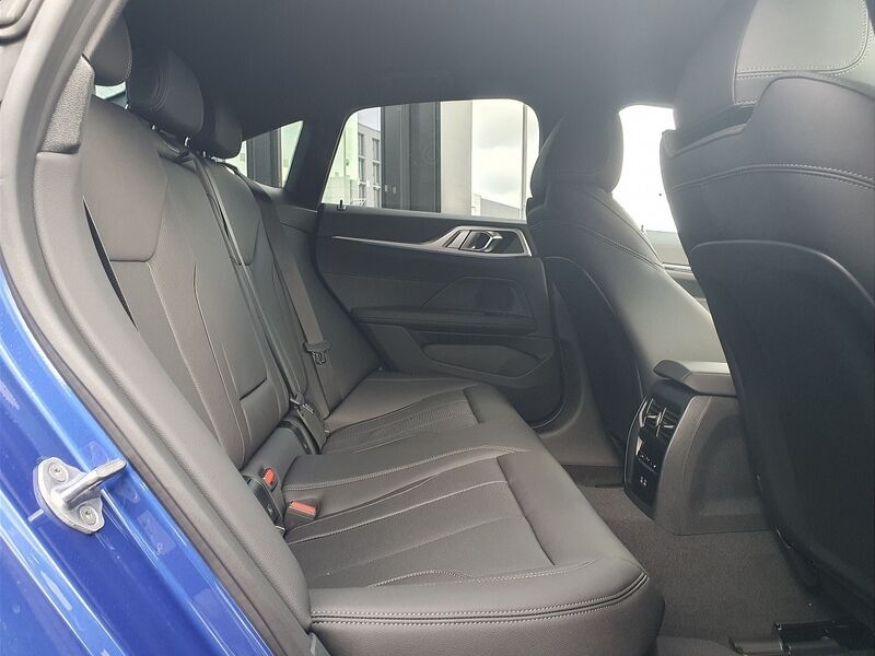 More views of BMW i4