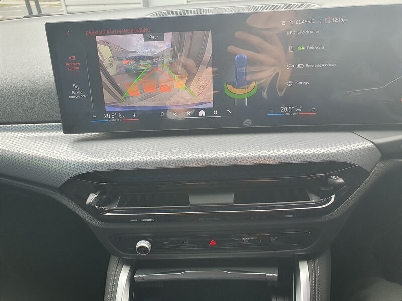 More views of BMW i4