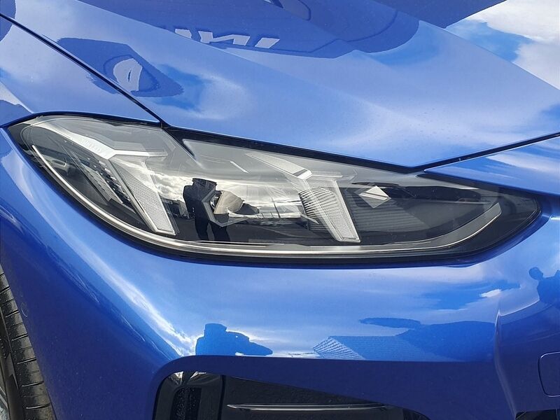 More views of BMW i4