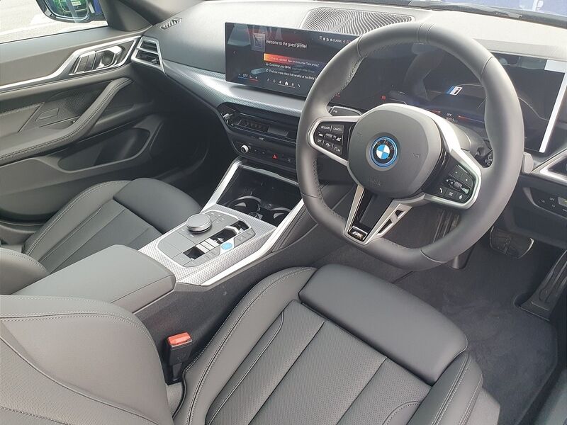 More views of BMW i4