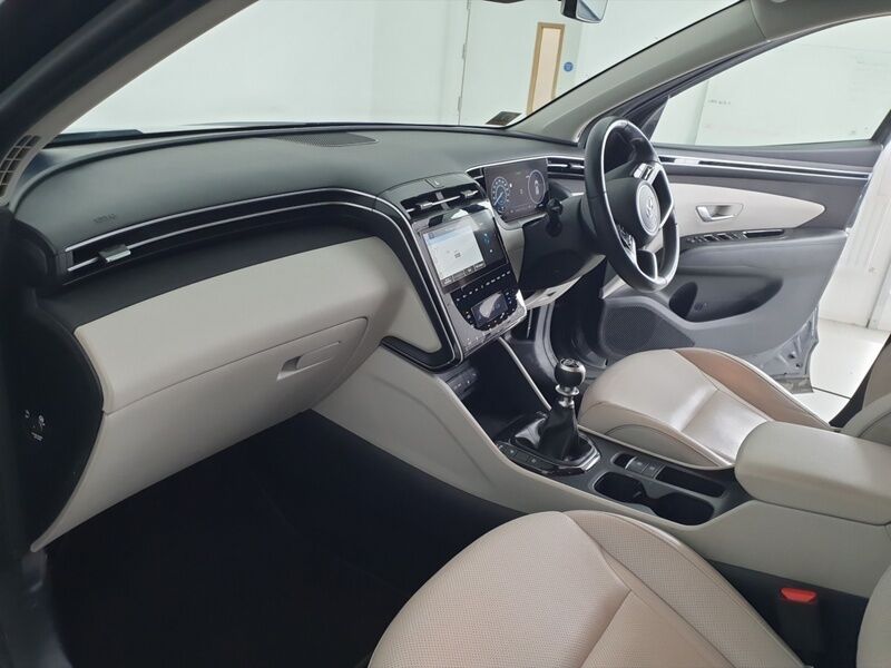 More views of Hyundai Tucson
