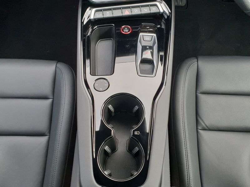 More views of Audi e-tron GT quattro