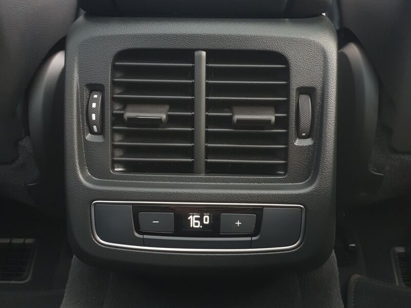 More views of Audi e-tron GT quattro