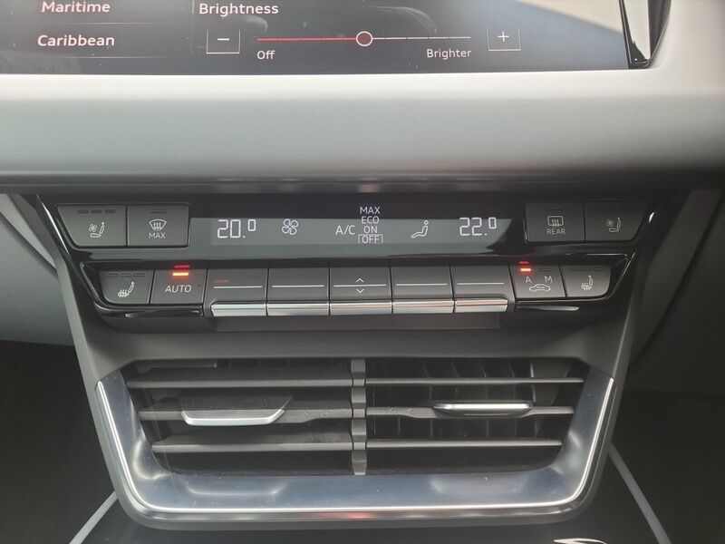 More views of Audi e-tron GT quattro