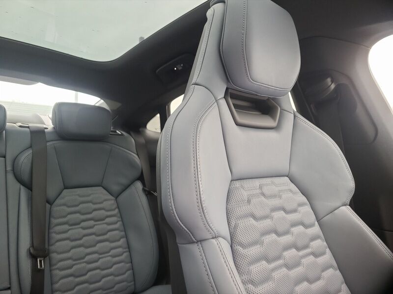 More views of Audi e-tron GT quattro