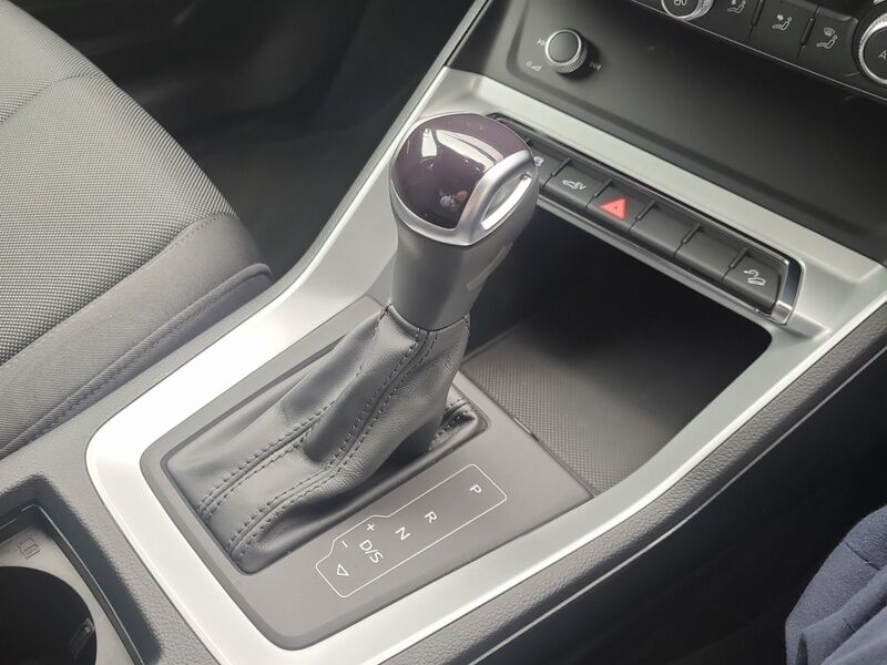 More views of Audi Q3