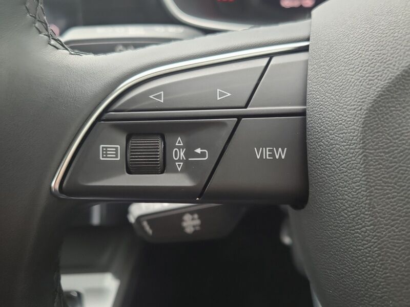 More views of Audi Q3