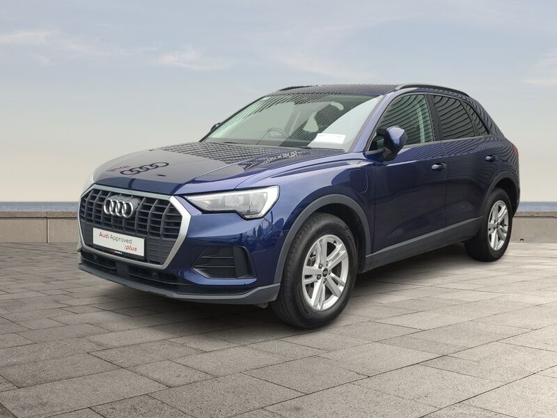 More views of Audi Q3