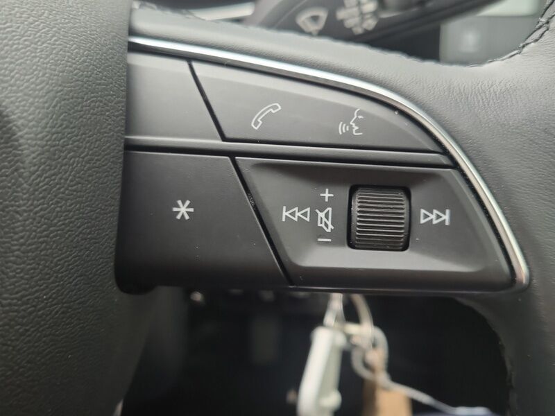 More views of Audi Q3