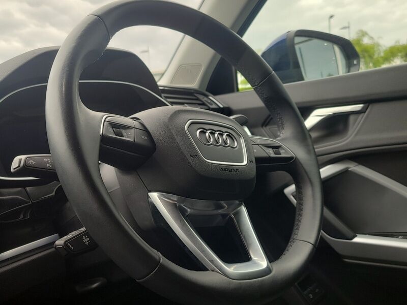 More views of Audi Q3