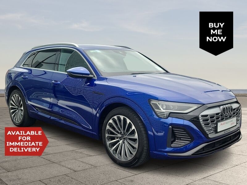 More views of Audi Q8 e-tron