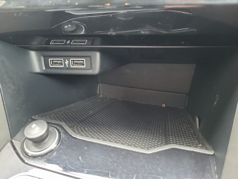 More views of Volkswagen T-Roc