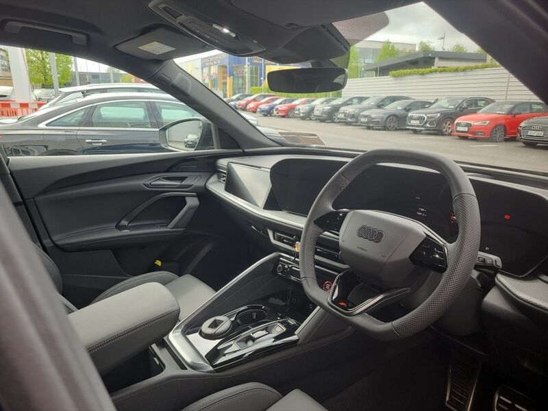 More views of Audi Q5