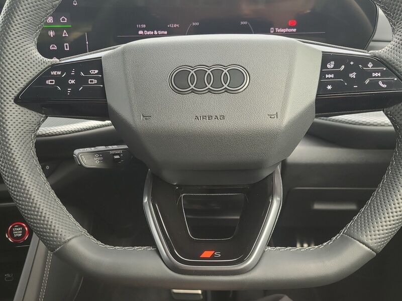 More views of Audi Q5
