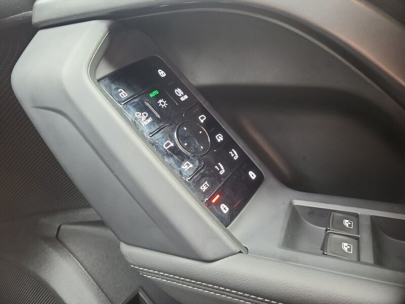More views of Audi Q5