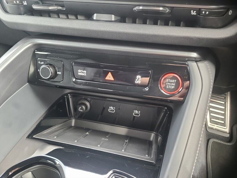 More views of Audi Q5