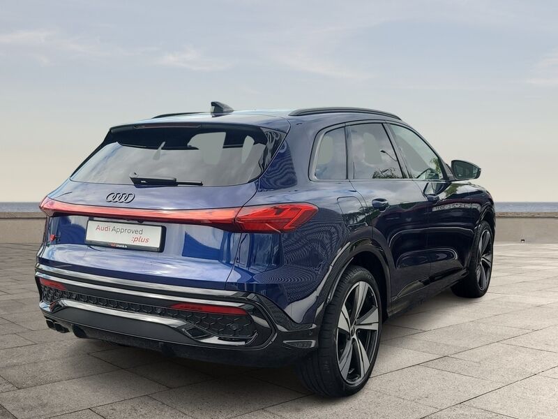 More views of Audi Q5